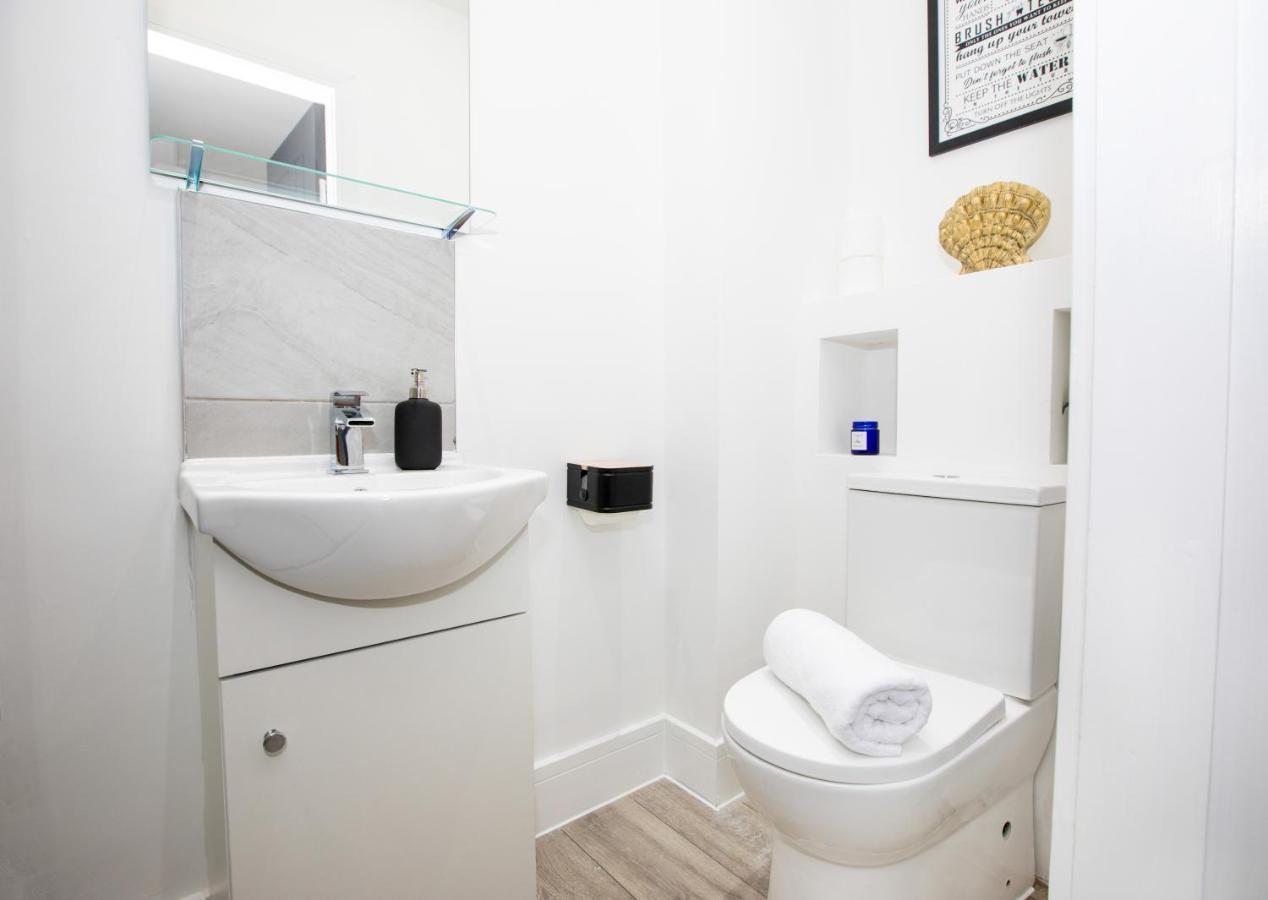 Stylish Stay Near The Stadium Walk To The Action Liverpool Buitenkant foto
